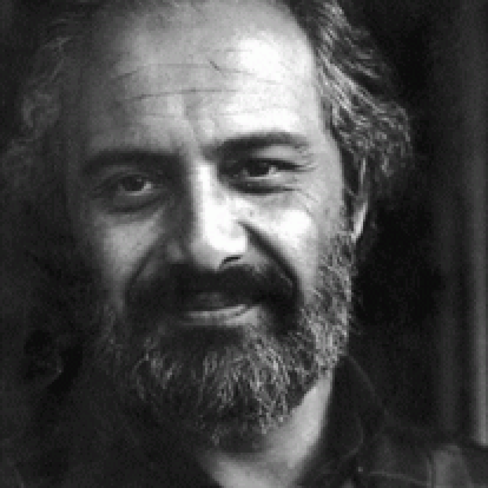 Enis Batur